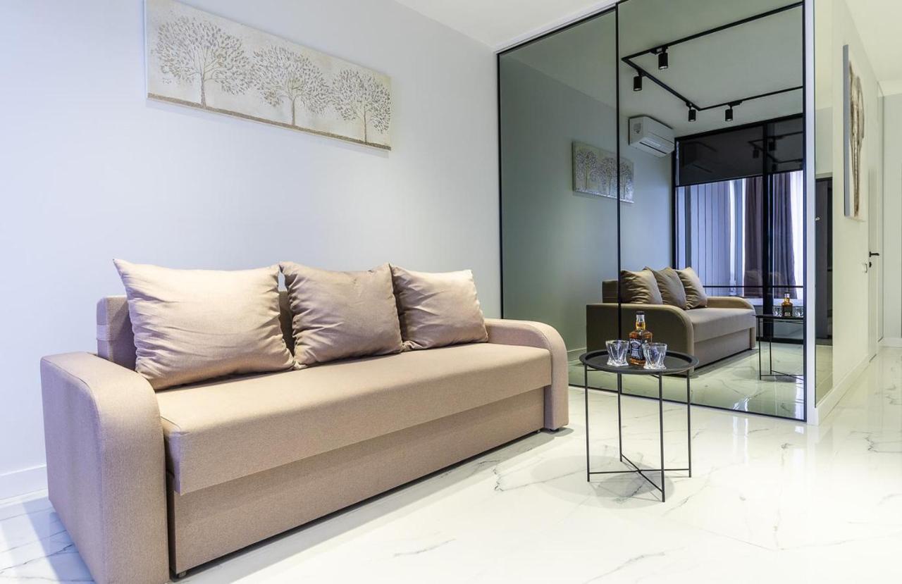 Fashionable Apartments. Smartplaza Metro Minskaya. Obolon Киев Екстериор снимка