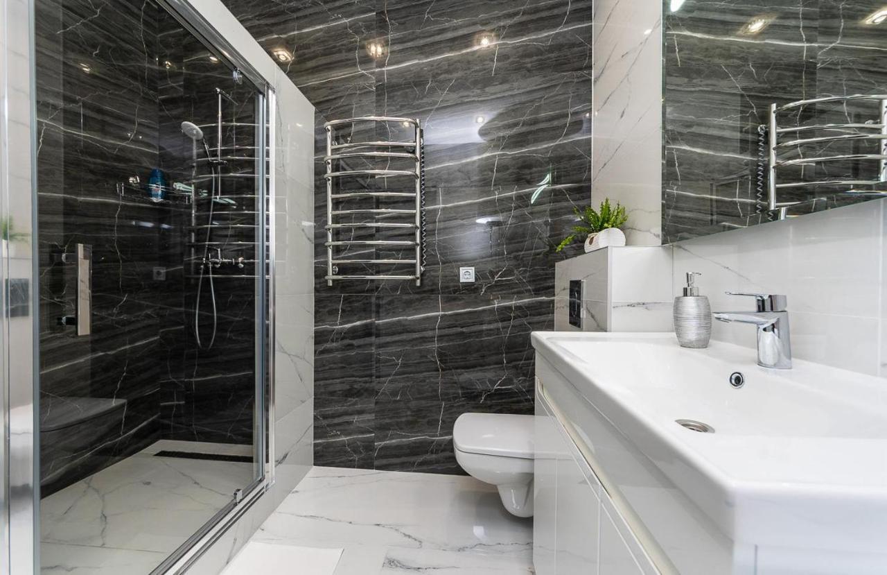 Fashionable Apartments. Smartplaza Metro Minskaya. Obolon Киев Екстериор снимка