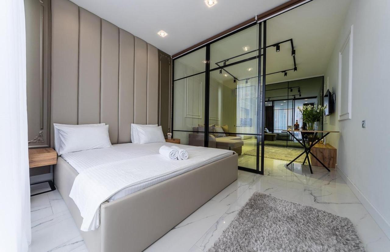 Fashionable Apartments. Smartplaza Metro Minskaya. Obolon Киев Екстериор снимка