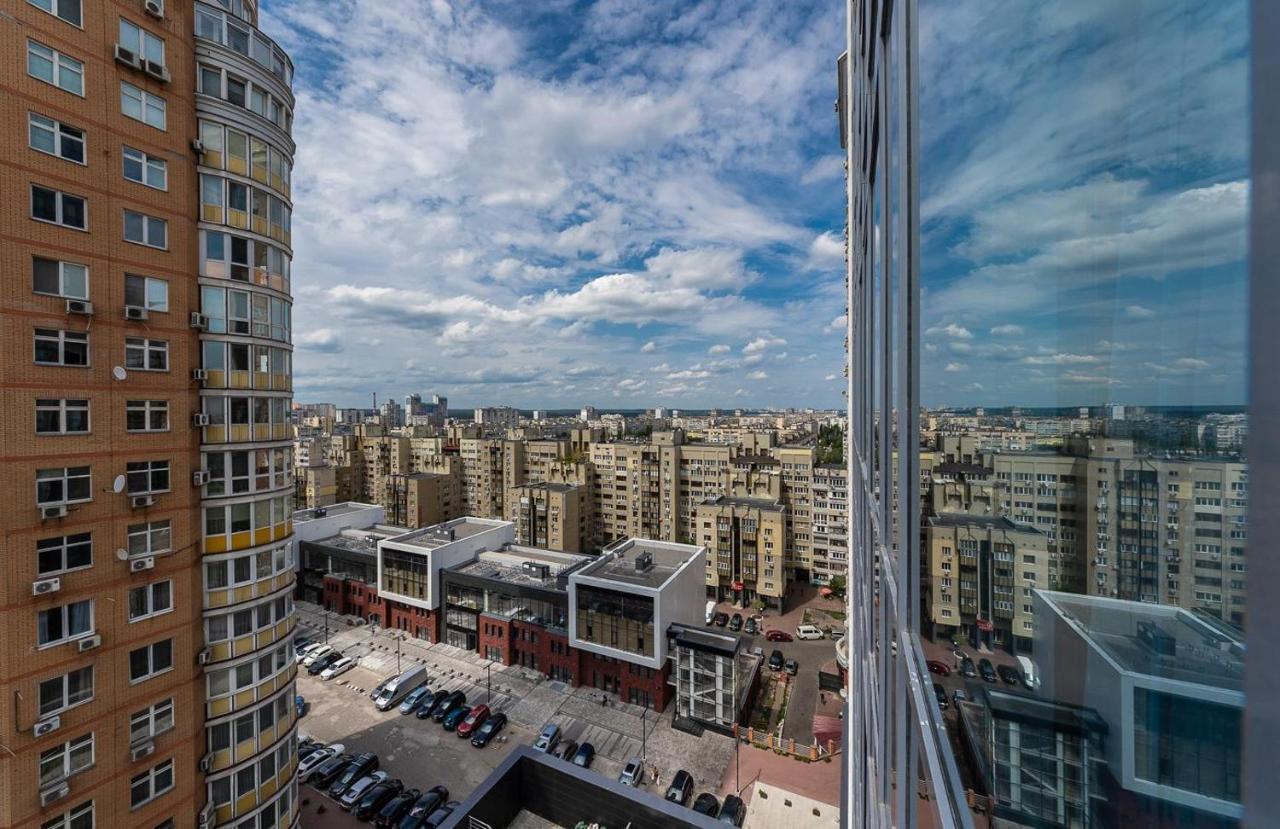 Fashionable Apartments. Smartplaza Metro Minskaya. Obolon Киев Екстериор снимка