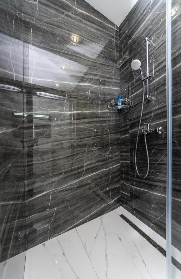 Fashionable Apartments. Smartplaza Metro Minskaya. Obolon Киев Екстериор снимка